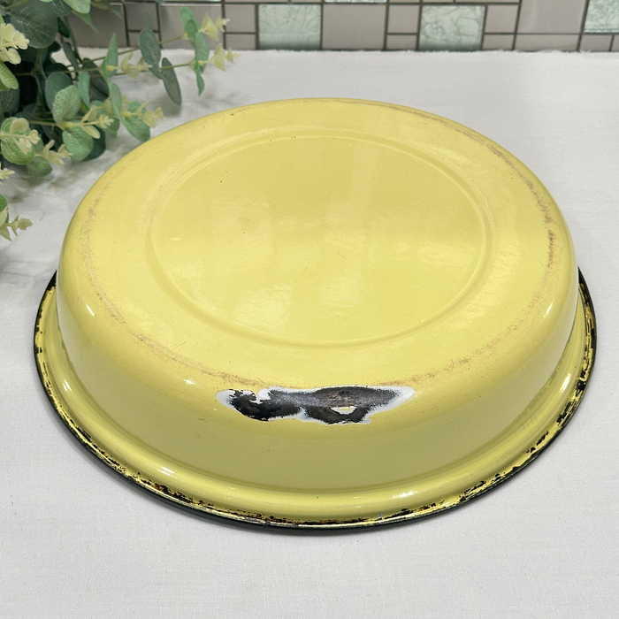 Vintage Yellow Enamel Wash Basin - Farmhouse Decor