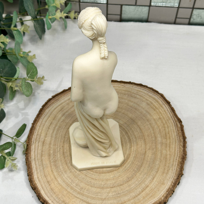 Faro of Italy Vintage Resin Statue - Classical Nude Lady Figurine