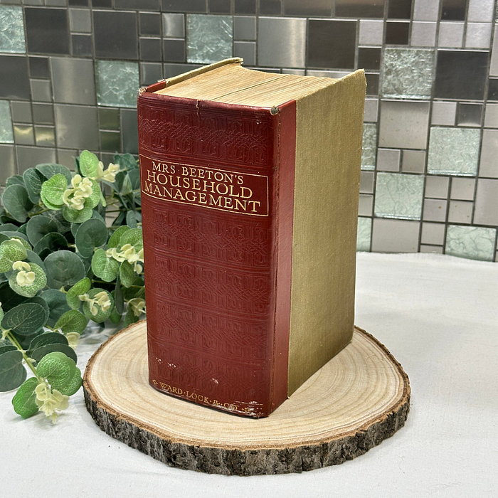 Mrs Beeton's Household Management 1926 Ward Lock Cookery Book