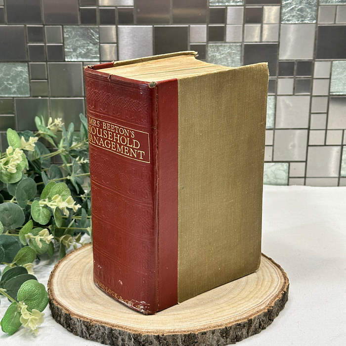 Mrs Beeton's Household Management 1926 Ward Lock Cookery Book