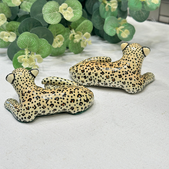 Miranda C Smith Studio Pottery Leopards Cheetahs Figurines Pair Vintage