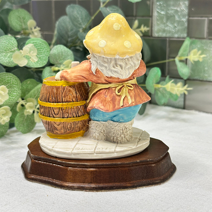 Leonardo Wooly Woodfoot Gnome Figurine 1990s Woodkins Collection