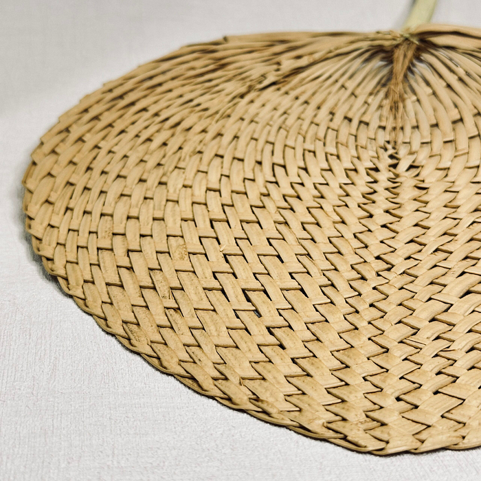 Vintage Heart Shaped Raffia Fan Bamboo Woven Handheld Palm Leaf Decor