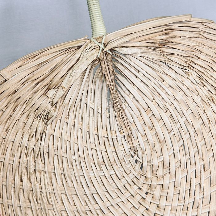 Vintage Heart Shaped Raffia Fan Bamboo Woven Handheld Palm Leaf Decor