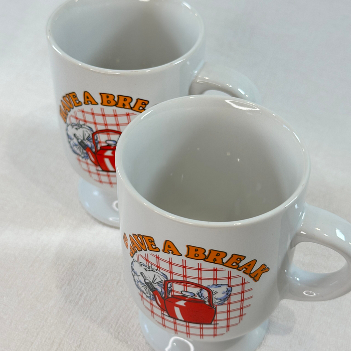 Pair Retro "Have A Break" Mugs Red Kettle 80s Pedestal Mugs