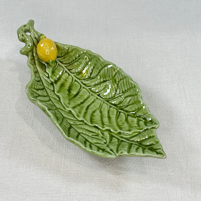 Bordallo Pinheiro Lemon Leaf Dish 1980s Portugal Faience Serving