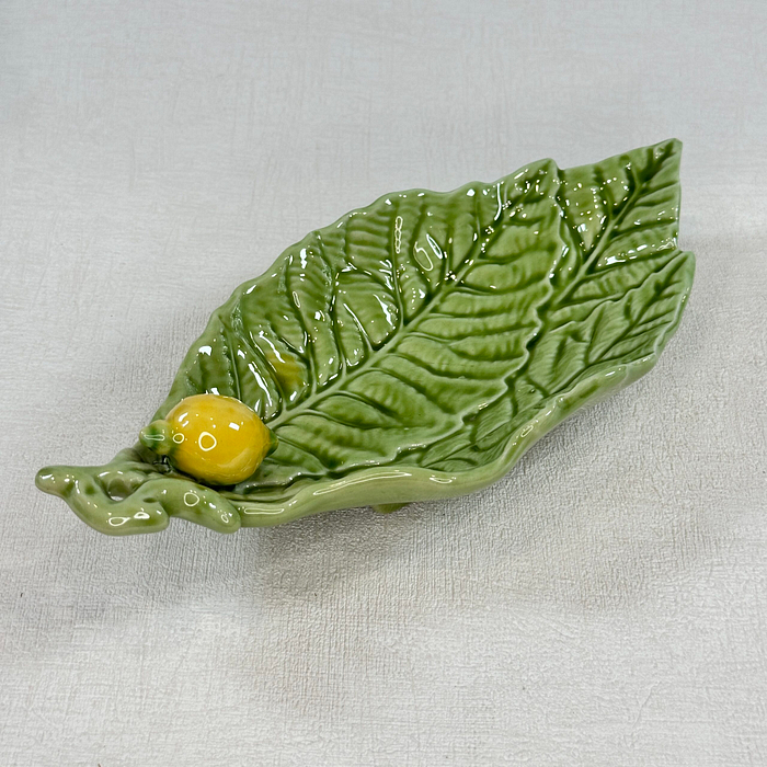 Bordallo Pinheiro Lemon Leaf Dish 1980s Portugal Faience Serving