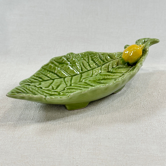 Bordallo Pinheiro Lemon Leaf Dish 1980s Portugal Faience Serving